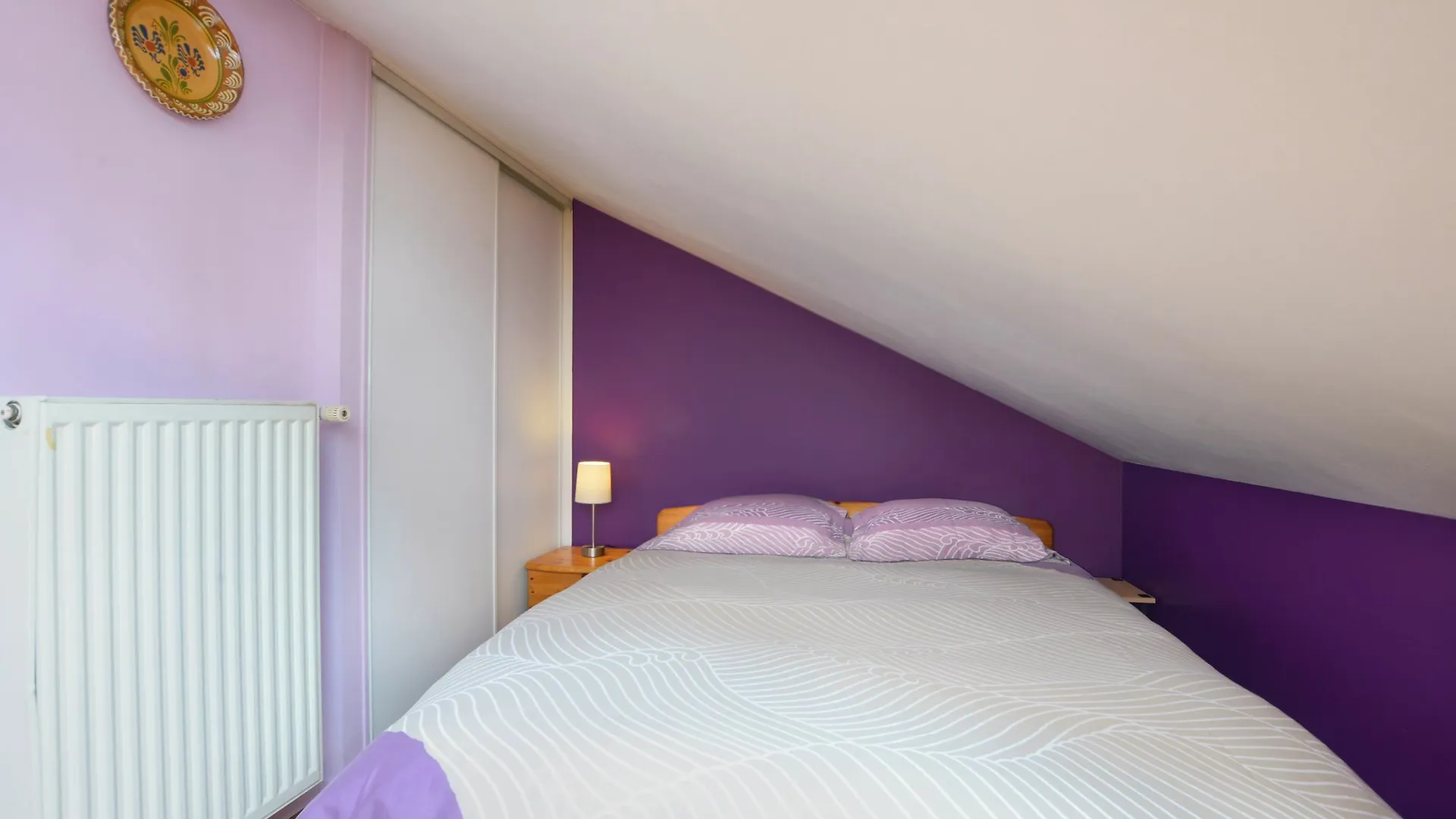 לינה וארוחת בוקר ליון Part Dieu Charial Suites & Chambres צרפת