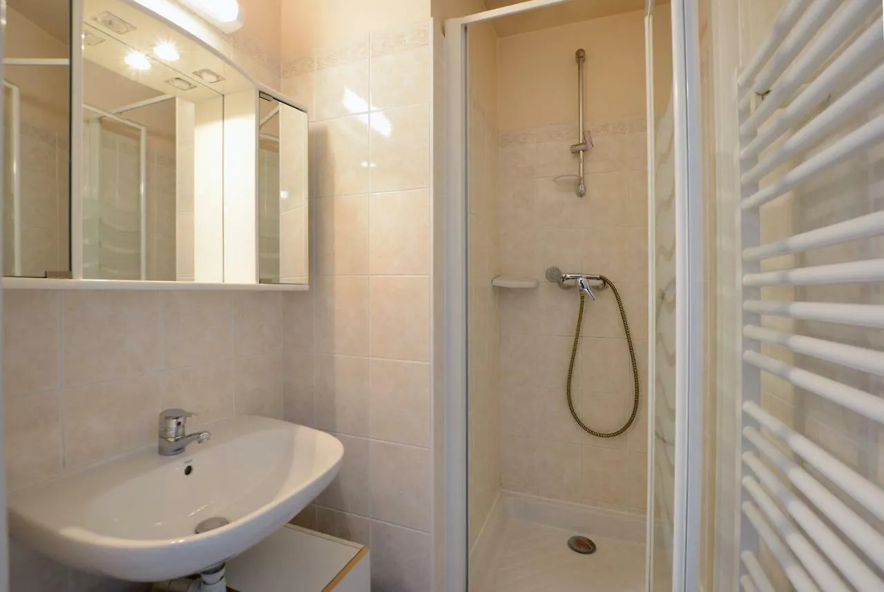 ליון Part Dieu Charial Suites & Chambres 0*,  צרפת